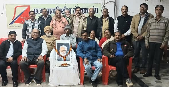छत्तीसगढ़ में लेखकों, पत्रकारों, बुद्धिजीवियों ने ज्ञानरंजन को दी श्रद्धांजलि