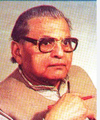 “क़सूर कैसा लाला, तुम जिसे क़सूर कहते हो वह मेरे भाग्य का फल था। तुम समझते हो कि बाबूजी को कुछ नहीं मालूम था। मालूम तो उन्हें तभी हो गया जब डोला भेजने की बात हुई।